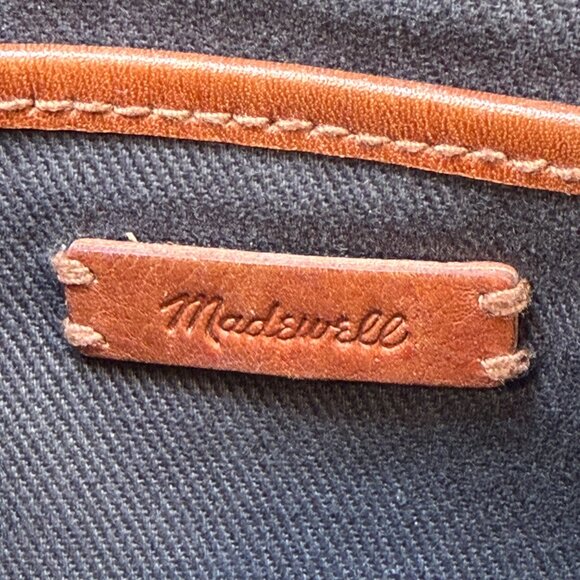 MADEWELL The Simple Crossbody Bag English Saddle Tan Leather - Picture 12 of 14